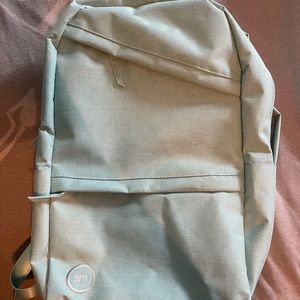 Slim Backpack
